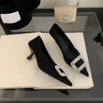Γυναικεία ψηλοτάκουνα παπούτσια με λεπτό τακούνι, άνοιξη και φθινόπωρο, νέα, κομψά, μαύρα παπούτσια εργασίας με τακούνι γάτας και στρας, για την άνοιξη και το φθινόπωρο του 2025