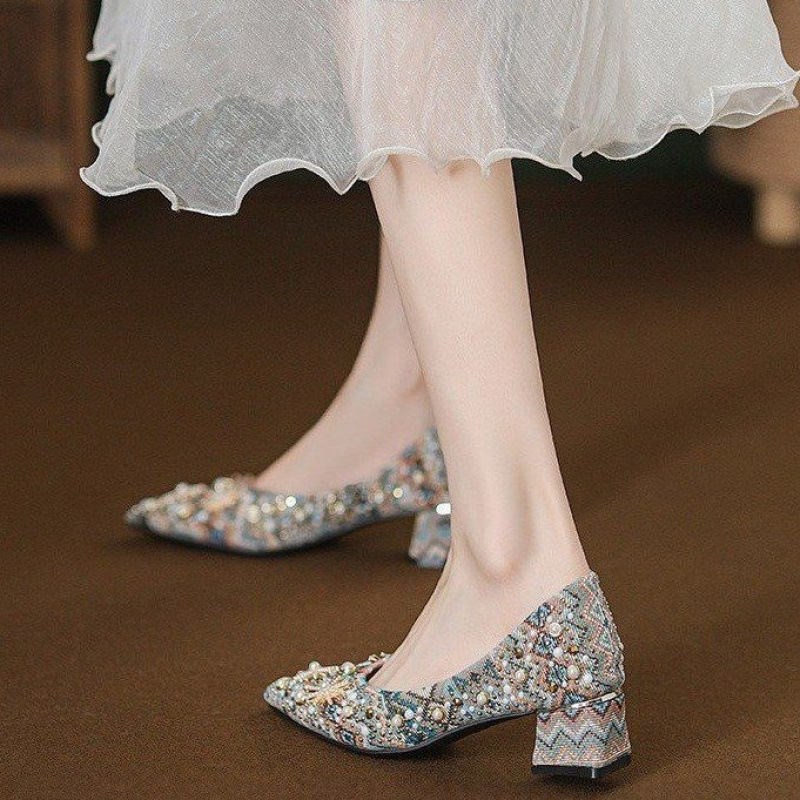 PU gumene cipele s jednim slojem, srednje široke, niske cipele s jednim korakom, špicastim vrhom i četvrtastom petom