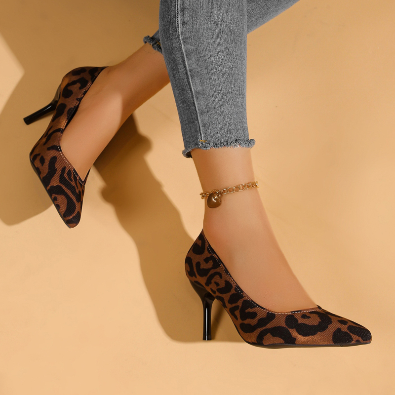 Prekogranična vanjska trgovina plus size cipele s visokom petom za žene proljeće i jesen 2025. nove europske i američke špicaste cipele s plitkim ustima i leopard printom