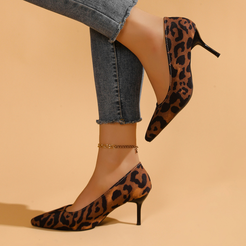 Prekogranična vanjska trgovina plus size cipele s visokom petom za žene proljeće i jesen 2025. nove europske i američke špicaste cipele s plitkim ustima i leopard printom