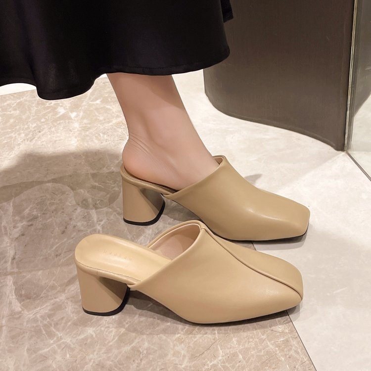 Europske i američke plus size Baotou Half Slippers 2025 Square Potpetice Novi stil Sandale Moderna vanjska odjeća Debela potpetica Lijene Muller cipele