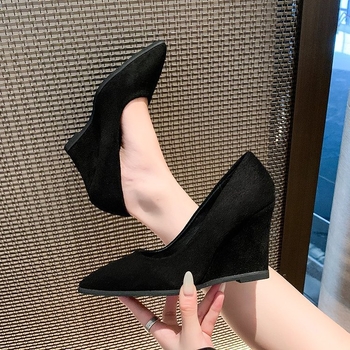 Batai moterims, aukštakulniai, moteriški smaili pirštai, pavasario ir rudens nauji korėjietiško stiliaus batai su pleištinėmis raidėmis, moteriški storakulniai batai su negilia burna, darbo batai
