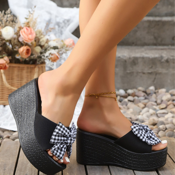 Letné nové dámske sandále s motýlikom a kvetinovým vzorom Houndstooth z roku 2025, ležérne, veľké veľkosti, továrenská dávka