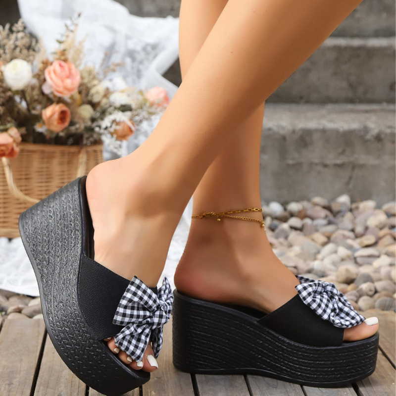 Letné nové dámske sandále s motýlikom a kvetinovým vzorom Houndstooth z roku 2025, ležérne, veľké veľkosti, továrenská dávka