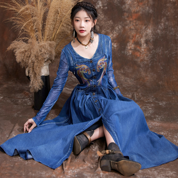 Jarné a letné nové úzke džínsové šaty s golierom a trakmi, retro vyšívaným kardiganom 82575