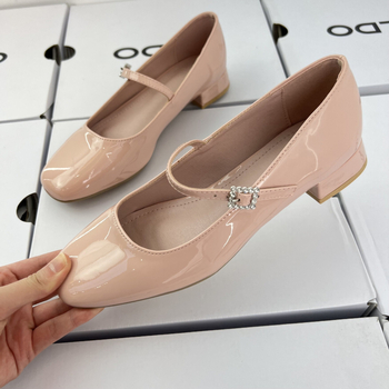 Γυναικεία παπούτσια εξωτερικού εμπορίου για εξαγωγή συν μέγεθος οικογένειας τετράγωνο κεφάλι ρηχό στόμα στρας αγκράφα μονό παπούτσια xiangfeng Mary Jane παπούτσια