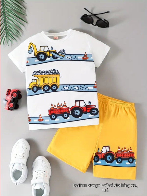 Pánske detské oblečenie 2025 Nové kreslené auto s krátkym rukávom, šortky s animovanou potlačou, ležérna dvojdielna súprava