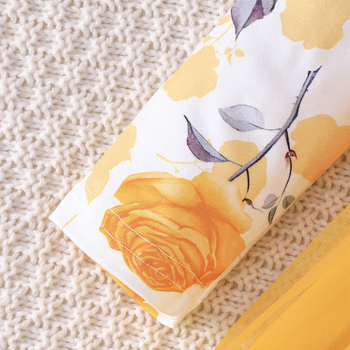 Išskirtinė tarpvalstybinė pavasario ir rudens mergaičių marginta laisvalaikio suknelė. Mergaičių ilgarankovė tinklinio audinio suknelė.