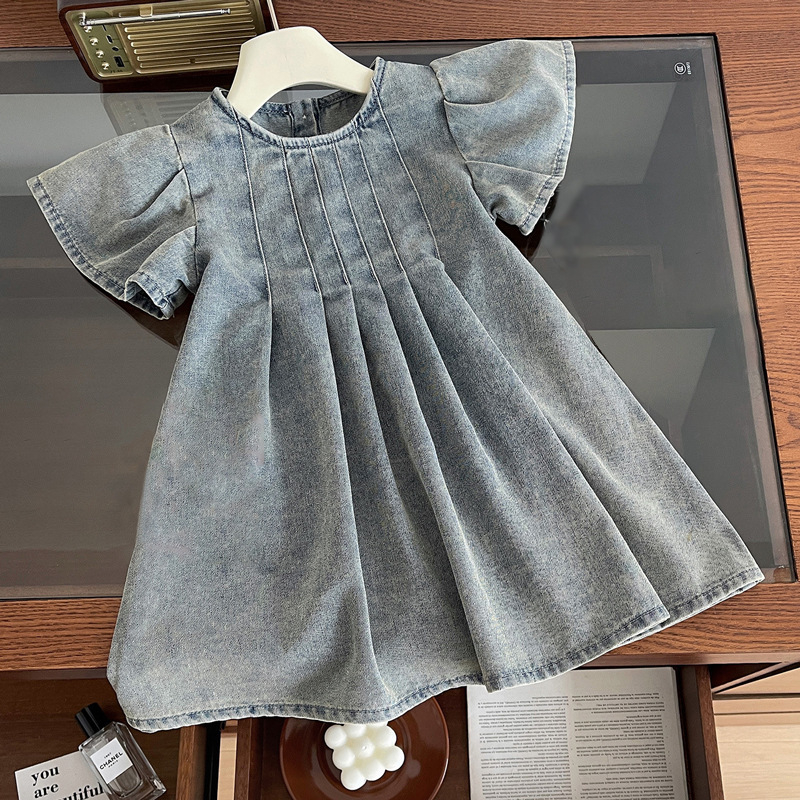 Dievčenské letné šaty s krátkym rukávom 2025 Nový detský štýl mäkkej džínsovej sukne pre dievčatká, módne princeznovské šaty