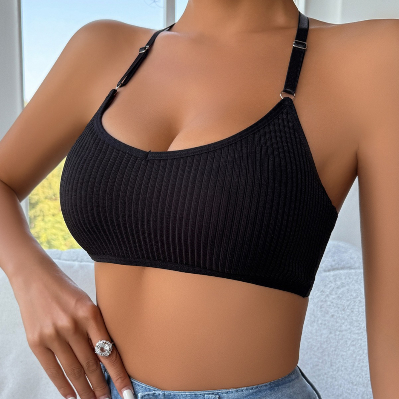 Uus hingav ja ühevärviline naiste suure rinnahoidja ja väikese rinnahoidja Euroopa ja Ameerika Ühendriikide väliskaubandusele. Rippkaelusega vestrinnahoidja, mis ületab piiri.