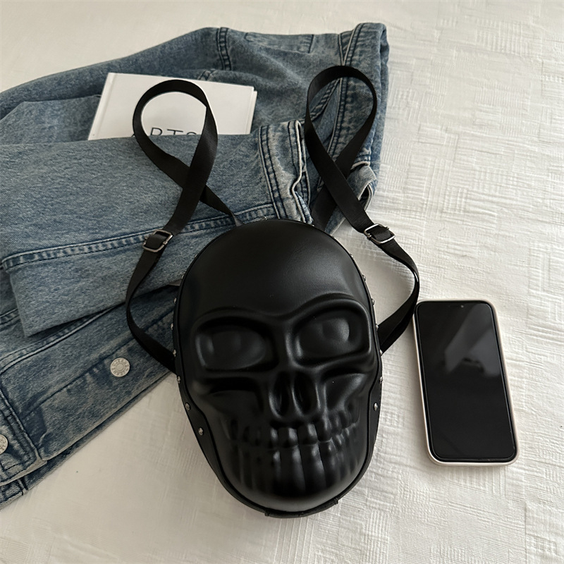 Osobna mala torba s lubanjem, ženska, novi stil, dvostruko rame, ležerna torba s 3D dizajnom lubanje, s lancem i trakama, 2024.