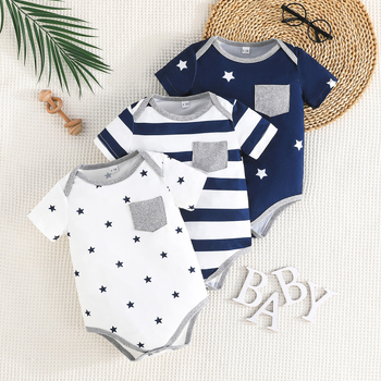 Piiriülene 2025. aasta meessoost beebi tähekujulise triibuga armas ronimisülikonna kott peeruülikond suvine igapäevane vabaaja uus 3-osaline komplekt