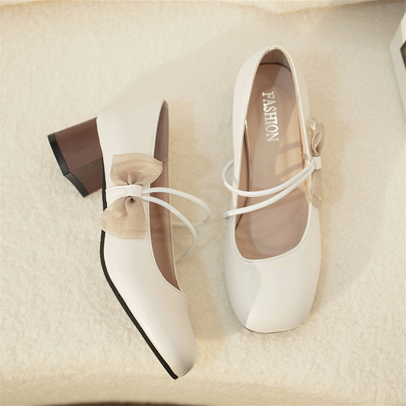 Mary Jane cipele ženske jesenske 2023. nove korejske okrugle cipele s debelom petom, ženske cipele s mašnom i plitkim ustima, veleprodaja tvornice