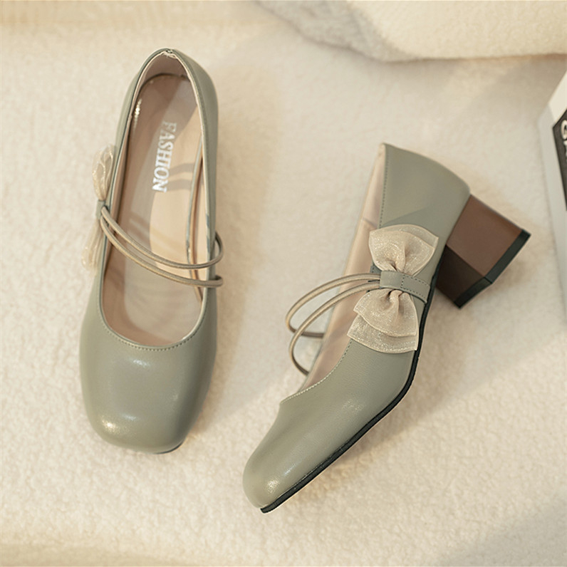 Mary Jane cipele ženske jesenske 2023. nove korejske okrugle cipele s debelom petom, ženske cipele s mašnom i plitkim ustima, veleprodaja tvornice