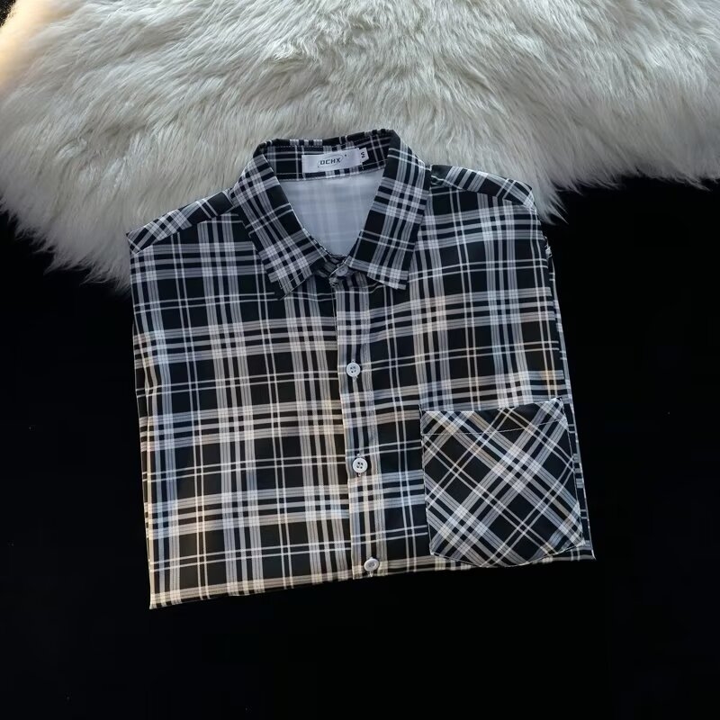 Jarné a jesenné vkusné klasické Joker vintage čiernobiele kockované pánske tričko s dlhým rukávom, voľné ležérne tričko