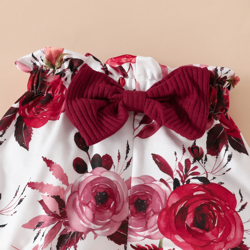 Ljetni set kratkih rukava s natpisom "Majčina djevojčica" i trokutastom Harper mašnom za 2024. godinu