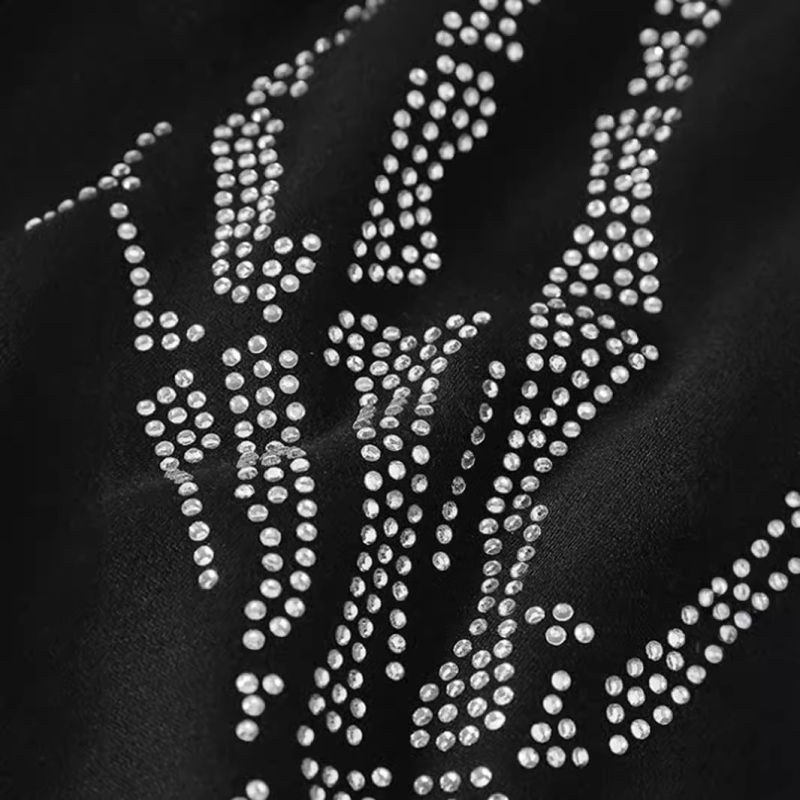 Amazon AliExpress europske i američke nove flisom podstavljene zadebljane lubanje vruće dijamantne hlače ležerne hlače za Noć vještica