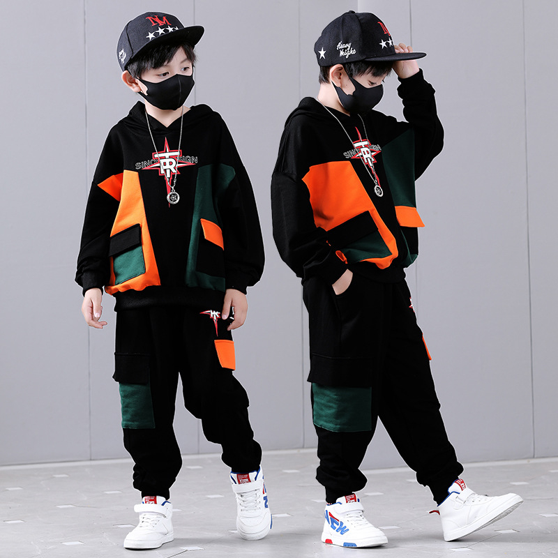 Jesensko odijelo za dječake 2024. Nova moderna dječja majica srednje i velike veličine, lijepa i moderna personalizirana sportska majica dugih rukava, moderna korejska verzija