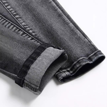 Amazoni suurte laste hallide aukudega venivad teksad otse tehasest tarnimiseks