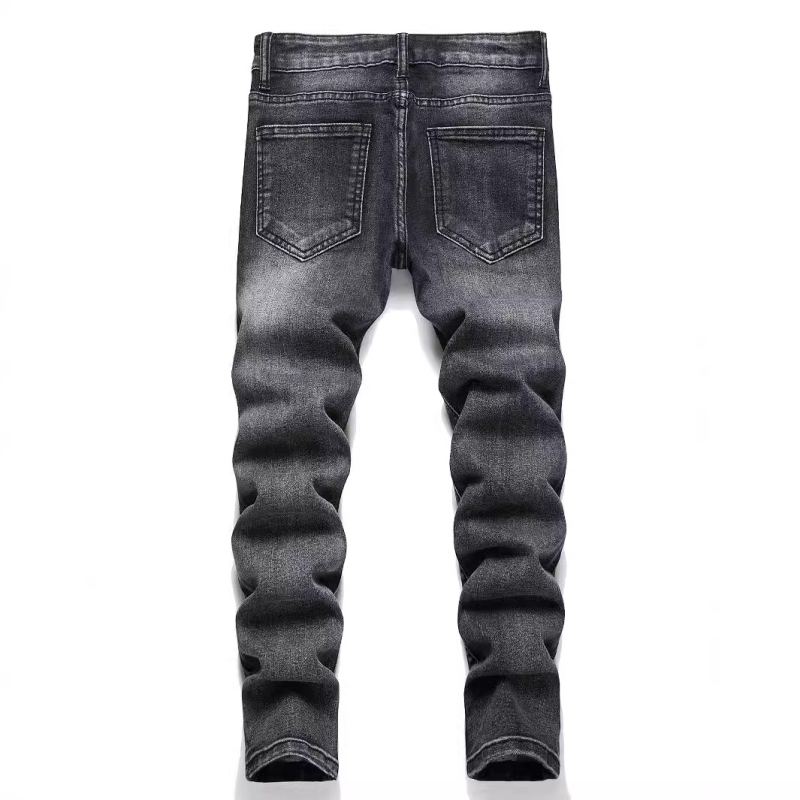 Amazoni suurte laste hallide aukudega venivad teksad otse tehasest tarnimiseks