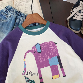 Тениска с дълъг ръкав за момчета, есен 2025, нова, детска, мека, ежедневна, с анимационен филм, универсална, модерен топ с реглан ръкав