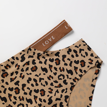 Euroopa ja Ameerika suurte intiimsete komplektide seksikas kirjaga õlarihmadega mugav jääsiidist õmblusteta leopardimustriga kiusatuse naiste rinnahoidja