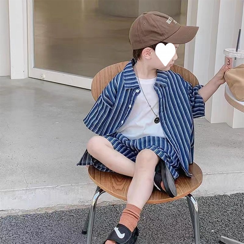 Detský oblek s krátkym rukávom 2023 Letné detské oblečenie Western štýl Detské chlapčenské košeľové šortky s vertikálnymi pruhmi Dvojdielna súprava Trendy