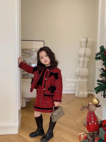 Djevojački elegantan i moderan sako u Chanel stilu, ležerno odijelo, zima 2025., novi stil, dvodijelni set s kariranom suknjom za djevojčice