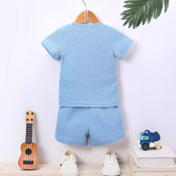Ljetni dvodijelni set za dječake s jednogodišnjim rođendanskim pismom, vezom i kratkim rukavima