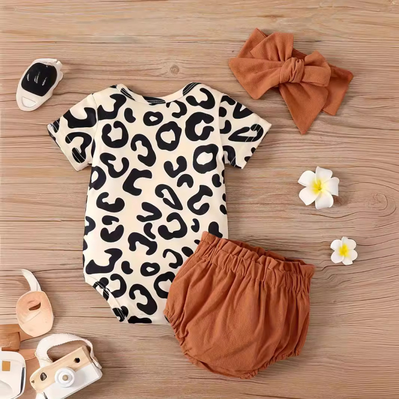 Letná sada s krátkym rukávom a leopardím vzorom pre novorodencov INS pre dievčatá, trojdielna súprava s krátkym rukávom a overalom