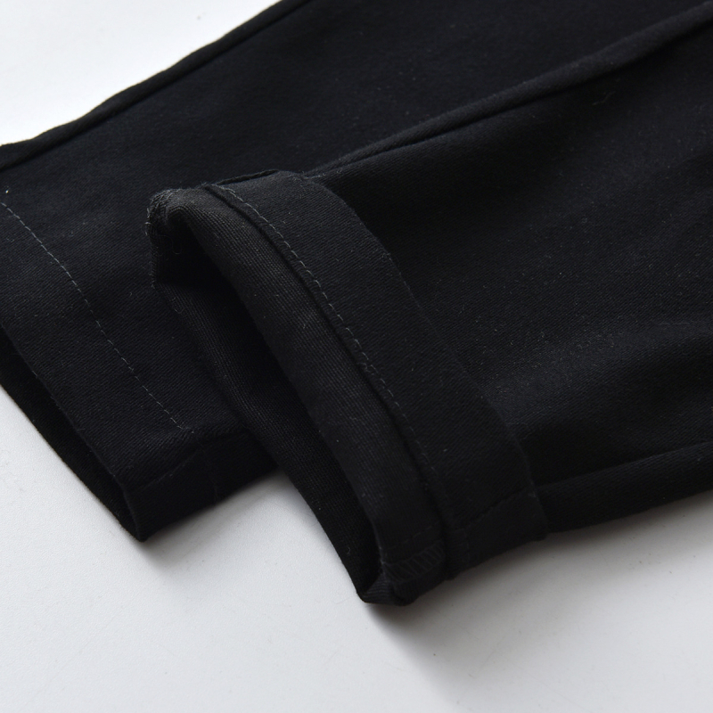 Chlapčenské oblečenie s dlhým rukávom, farebne kontrastnými pruhmi, trakmi a nohavicami, pánsky oblek, detský pánsky outfit, sviatočné šaty