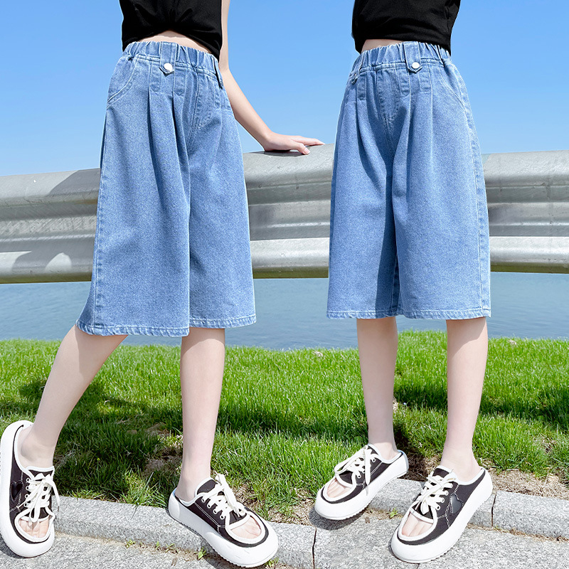 Dievčenské letné mäkké džínsové šortky 2025 Nové detské oblečenie zahraničného obchodu pre staršie deti, tenké džínsové ležérne šortky po kolená