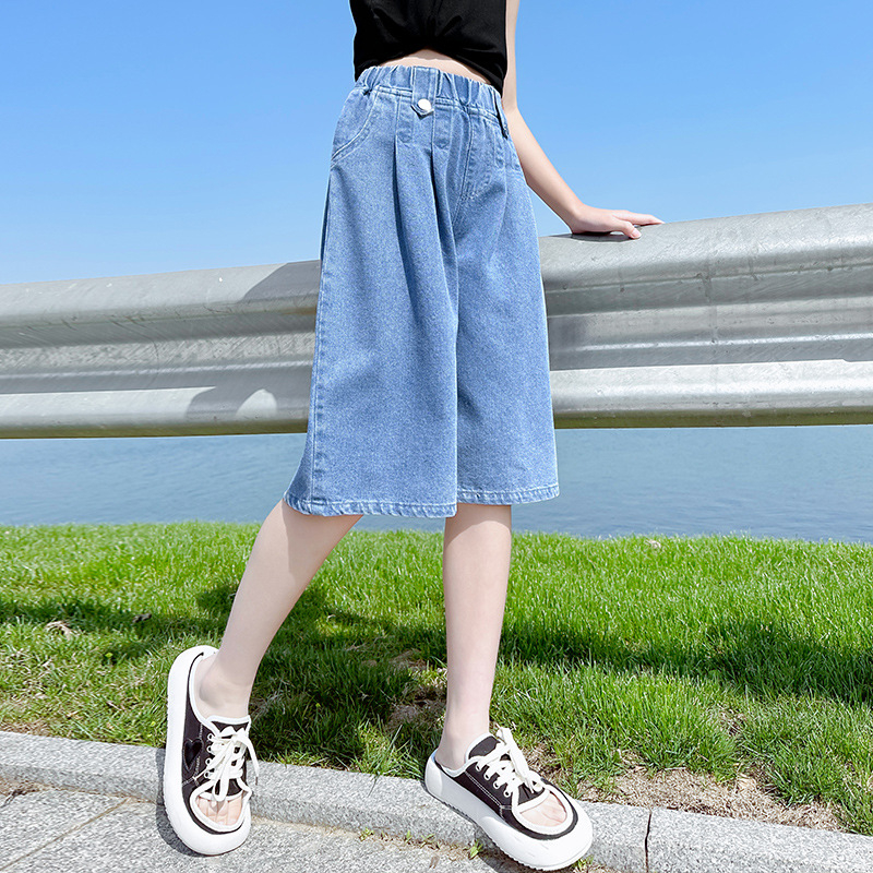 Dievčenské letné mäkké džínsové šortky 2025 Nové detské oblečenie zahraničného obchodu pre staršie deti, tenké džínsové ležérne šortky po kolená