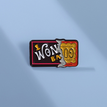 Zahraničný obchod nový filmový a televízny periférny zliatinový náter brošňa batoh kabát trendy cool univerzálny geometrický odznak malý darček