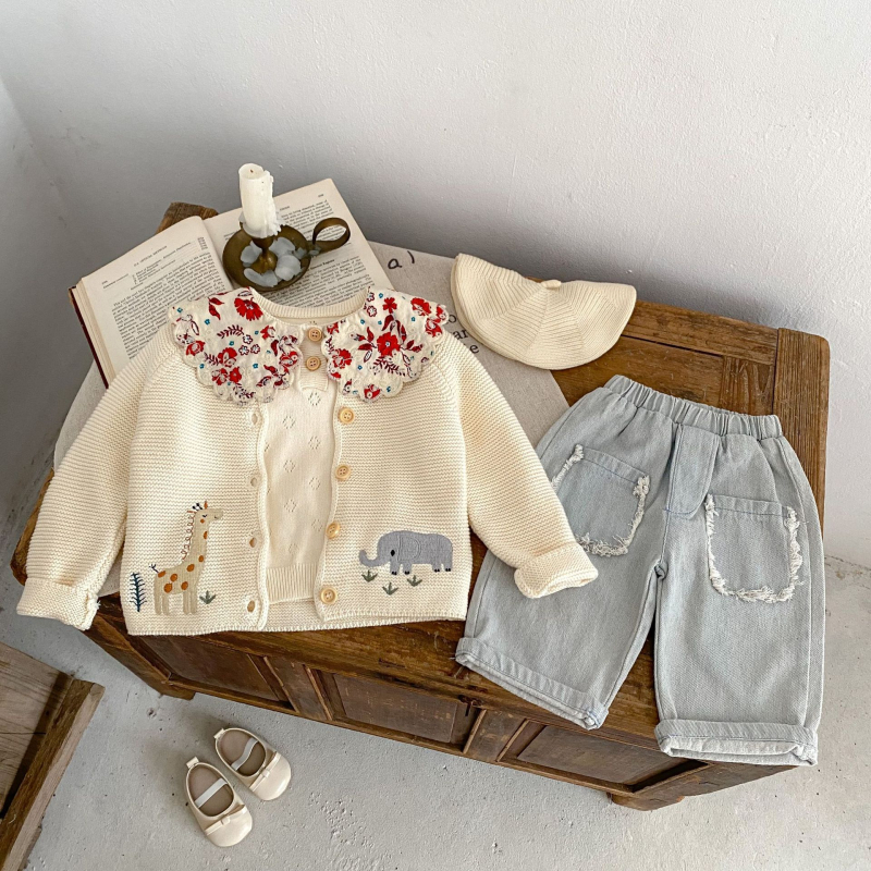 Jesenska odjeća za dojenčad, malu djecu, dječake i djevojčice Ins2025, slatki vezeni džemper od pamučne pređe s okruglim izrezom, pleteni kardigan