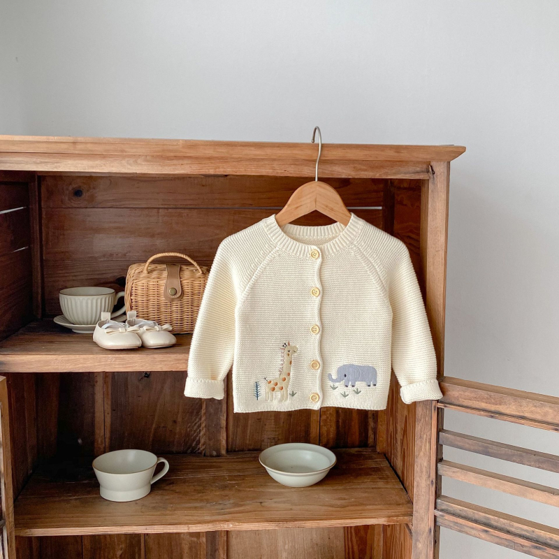 Jesenska odjeća za dojenčad, malu djecu, dječake i djevojčice Ins2025, slatki vezeni džemper od pamučne pređe s okruglim izrezom, pleteni kardigan