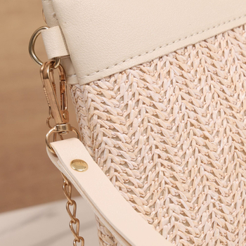 Didmeninė prekyba gamykloje, paprastos atmosferos austa maža kvadratinė rankinė pavasariui ir vasarai, nauja rankinė moterims, nešiojama ant grandinėlės, nešiojama per petį mobiliojo telefono rankinė