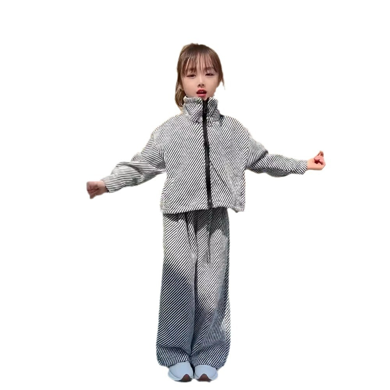 Dječja odjeća za djevojčice Proljeće i jesen 2025 Novi dječji dvodijelni sportski set za djevojčice srednje i velike veličine