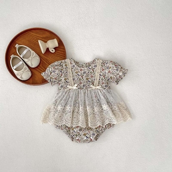 Καλοκαιρινή κορεάτικη φούστα τριγωνάκι για μωρά 2025 με κοντό μανίκι, δαντέλα, κούφια δαντέλα, φλοράλ φούστα με τιράντες