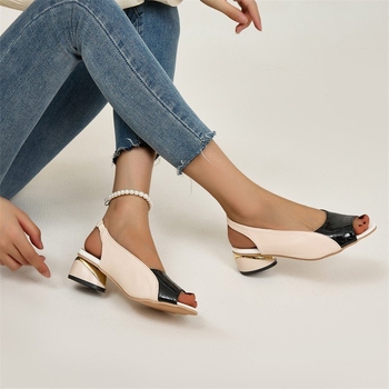 Ljeto 2024. Nove europske i američke sandale s otvorenim prstima, debelom petom, moderne, s kopčom od jedne riječi, plus size, ženske sandale s ribljim ustima za vanjsku trgovinu