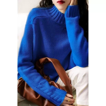 Super pekný Klein modrý luxusný sveter pre ženy, nová explozívna ulička, národná móda, vysoký golier, univerzálna základná košeľa