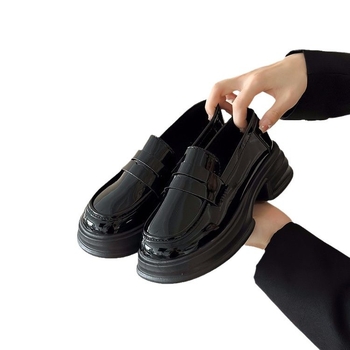 Dámske kožené topánky v britskom štýle s hrubou podrážkou, jar 2025, nové francúzske retro šaty, čierne, univerzálne, s hrubým podpätkom, jednovrstvové topánky