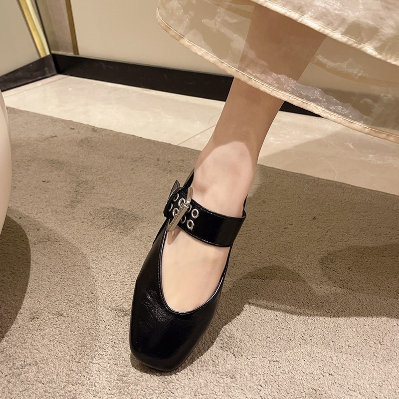 Dámske ploché topánky so štvorcovou špičkou, jar 2025, nové čiapkové topánky s prackou na opasok, topánky pre mamičky a babičky, ploché topánky, veľkoobchod