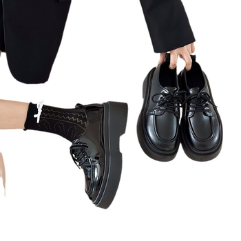 Crne ženske cipele JK, svestrane, jesen 2025., nove, britanske, male kožne cipele s debelim potplatom, mokasine s platformom i donjim dijelom, Tide