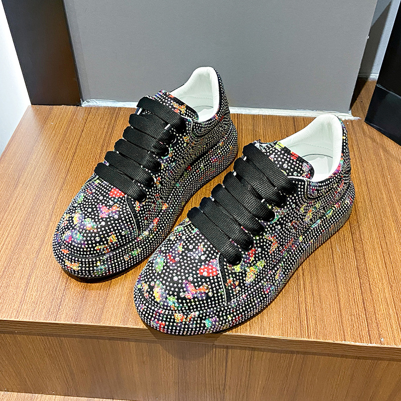 Torre cipele s debelim potplatom, ženske, novi stil, za jesen i zimu 2024., male, povećavajuće, retro, crne, ležerne tenisice s cirkonima