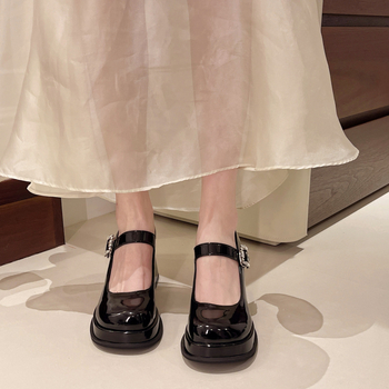 Γυναικεία ψηλοτάκουνα παπούτσια Mary Jane, vintage, κομψά, δερμάτινα παπούτσια JK Small, με χοντρό τακούνι, για την άνοιξη του 2025.