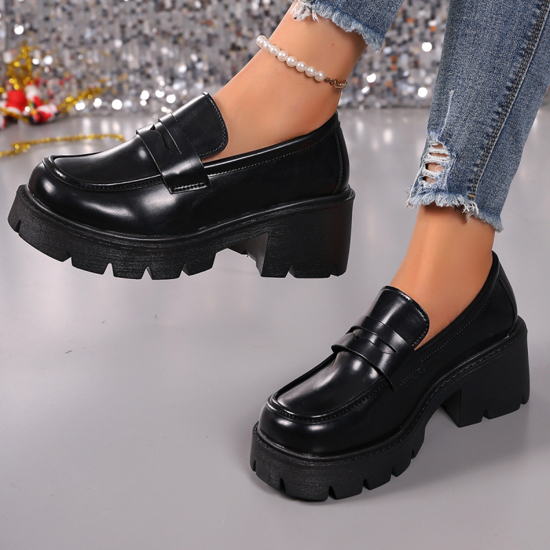 Piiriülese väliskaubanduse mustad Briti väikesed nahast kingad paksu kontsaga 2025. aasta kevadel uued ühe pedaaliga paksu kontsaga mokassiinid ümara ninaga naiste kingad