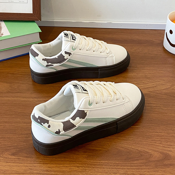 Παπούτσια Forrest Gump Άνοιξη 2025 Νέα Άφιξη Μοντέρνα All-Match Casual Sneakers Γυναικεία Χοντρή Σόλα που Αυξάνει το Ύψος Μοντέρνα Λευκά Παπούτσια Ins