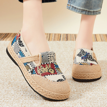 Moteriški batai, universalūs pavasariniai, nauji, lengvi, patogūs, iš poliuretano, seni, Pekino audinio batai, minkštas padas, nepavargę pėdų, mamų batai