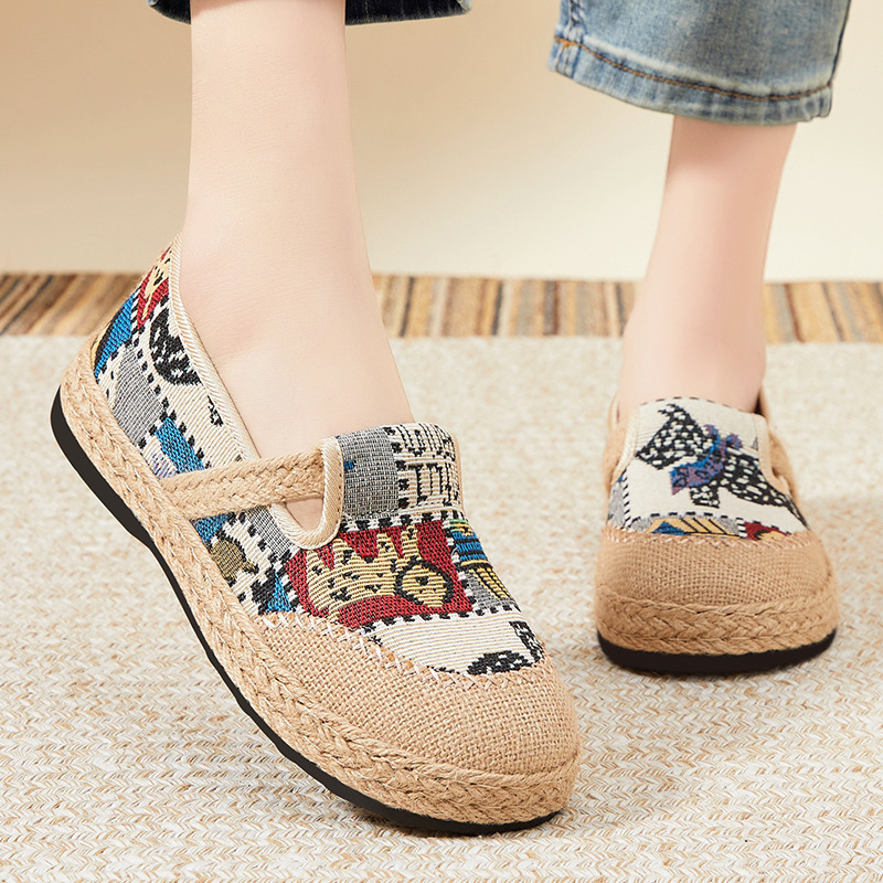 Moteriški batai, universalūs pavasariniai, nauji, lengvi, patogūs, iš poliuretano, seni, Pekino audinio batai, minkštas padas, nepavargę pėdų, mamų batai